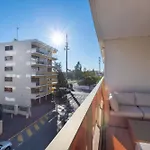 3-br Crossing Palm