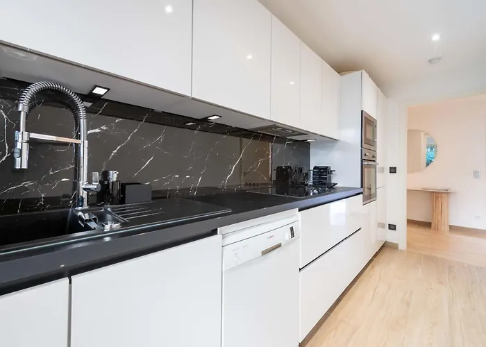 3-br Crossing Palm Cannes