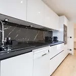 3-br Crossing Palm Cannes